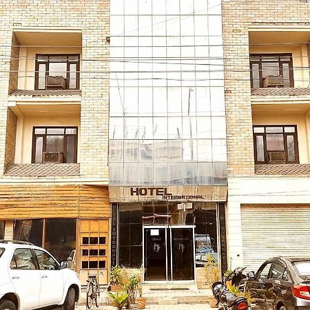 Hotel International -- Bus Stand Jalandhar City Exterior foto